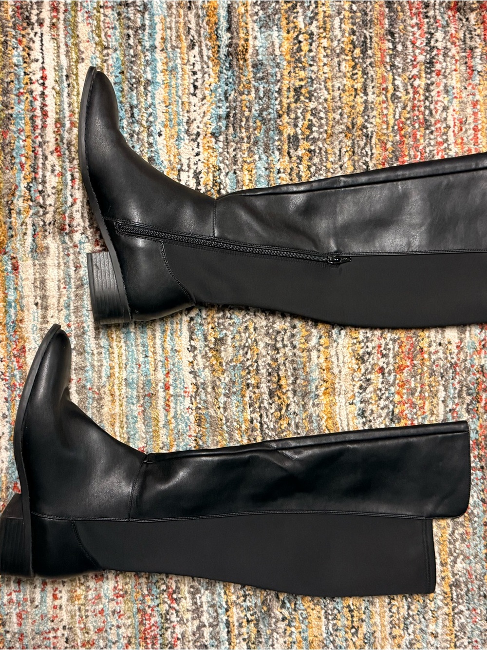 Black Knee-High Women's Boot with Side Zip